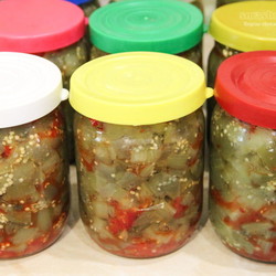 Острые баклажаны на зиму без стерилизации - рецепт с чили и чесноком