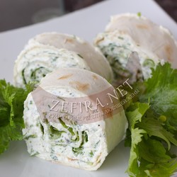 Рулет из лаваша с творогом и зеленью