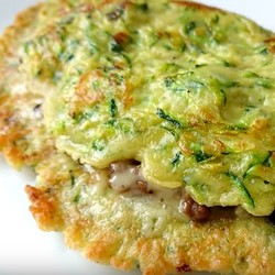 Кабачковые чебуреки с фаршем: 3 рецепта