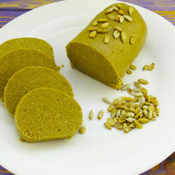 Халва без муки и сахара! Рецепт домашней халвы из трех ингредиентов