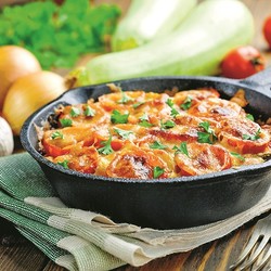 Овощи созрели: готовим гратен из кабачков и солим огурцы