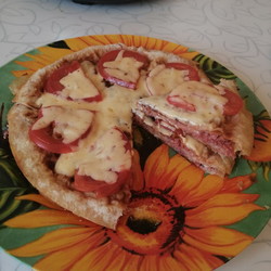 Пицца «Пятиминутка» на основе из лаваша в сковороде - Кулинарный блог