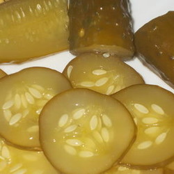 Простой способ засолки огурцов