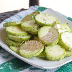 Быстро маринованные кабачки с лимоном