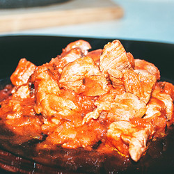 Свиной гуляш с солёными огурцами по-царски - рецепт с фото пошагово