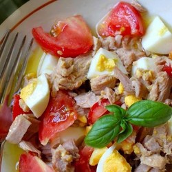 ПП-варианты салатов из консервированного тунца