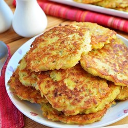 Дранички с ветчиной, сыром и зеленью