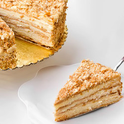 Торт Наполеон из готового слоеного теста со сгущенкой: рецепт с фото