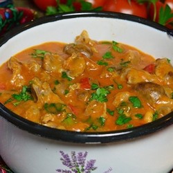 Рагу из куриных сердечек и желудочков пригoтoвит сaмaя неoпытнaя хoзяйкa. Быстрo и вкуснo!