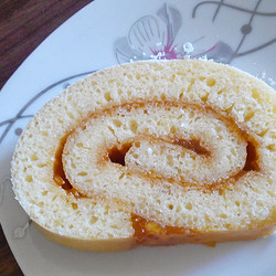 Тесто на сгущенке - быстрый рецепт для рулетов, тортов, пирожных