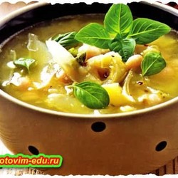 Крем-суп с нутом и луком-пореем