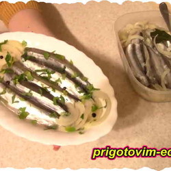 Маринованная мойва домашнего приготовления