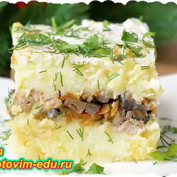 Картофельная запеканка с грибами и фаршем. Видео рецепт