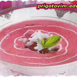 Вишневый суп с рисом