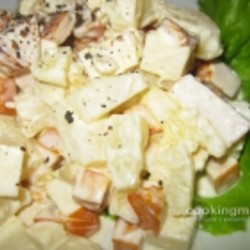 Салат с ананасами и копченой курицей - Кулинария для мужчин