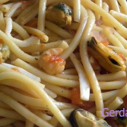 Рецепт - паста с морепродуктами в томатном соусе » ВКУСНЫЕ РЕЦЕПТЫ С ФОТО. Что приготовить на завтрак, на обед, на ужин. Красивые кулинарные рецепты на каждый день!