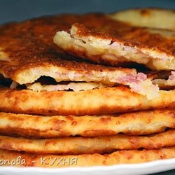 Сырные лепешки с ветчиной за 20 минут! Сметут в один миг!