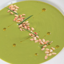 Рис с кедровыми орешками и зеленью. Чудо-рецепты из духового шкафа