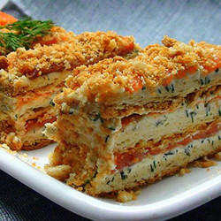 Закусочный пирог с рыбой и сыром