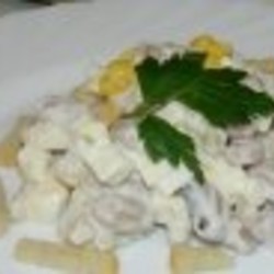 Салат "Емеля" с сухариками - пошаговый рецепт с фото на Повар.ру