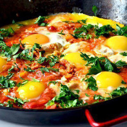 Шакшука - сытный и вкусный израильский завтрак