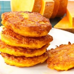 Золотистые оладушки из картофеля и тыквы | Ленивая кухарка