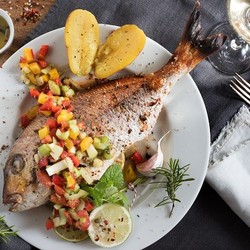 Новогодние блюда из рыбы: что приготовить