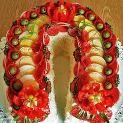 Салат  «Подкова» к новогоднему столу