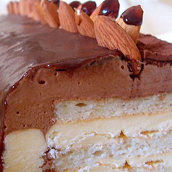 Шоколадное полено. То что это очень вкусно, могу сказать с уверенностью.