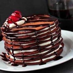 Шоколадный торт из блинчиков