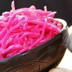 Маринованная капуста со свеклой. Самый лучший способ