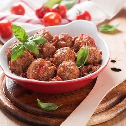 Сочные тефтельки в сливочнотоматном соусе    - рецепт приготовления с фото от Maggi.ru