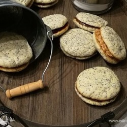 Маковое печенье на яичном ликере . Ингредиенты: спельтовая (полбяная) мука, соль, сахар