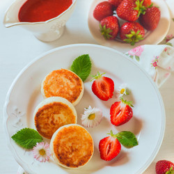 Идеальные сырники с манкой (всегда держат форму) - пошаговый рецепт с фото на Готовим дома