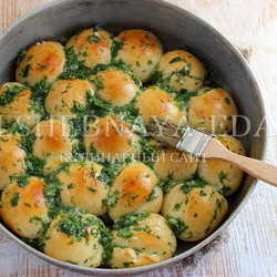 Пампушки к борщу за 20 минут с чесноком