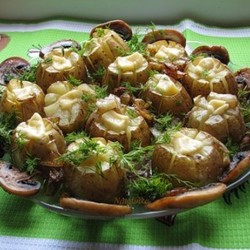Печеная картошка с грибами
