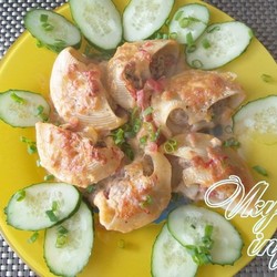 Лумакони фаршированные мясной начинкой
