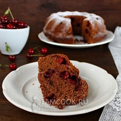 Шоколадный манник с вишней