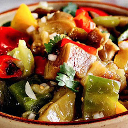 Очень вкусный салат из баклажан и сладкого перца