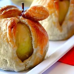 Яблоки, запеченные в тесте: 8 рецептов из детства