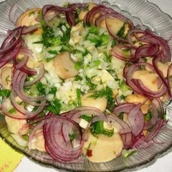 Салат из маринованных грибов