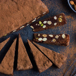 ПЕЧЕНЬЕ + ОРЕХИ, БЕЗЕ, ВИШНЯ