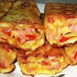 Рулет из лаваша с ветчиной и сыром