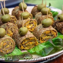 Печеночные рулетики с овощной начинкой
