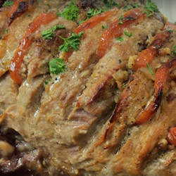 МЯСО С ЧЕРНОСЛИВОМ И ПОМИДОРАМИ