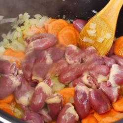 Тушеные куриные сердечки. Рецепт, который меня не подводил!