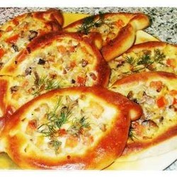 Открытые пирожки с сыром и грибами