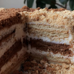 Любимый торт «Сметанник» на скорую руку без выпечки