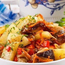 Картофель с грибами и плавленым сыром