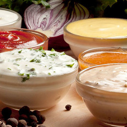 6 супер-вкусных соусов к мясным блюдам